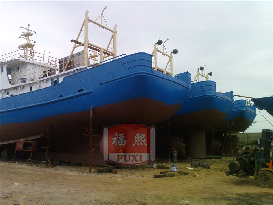 Marine paint and boat coating application