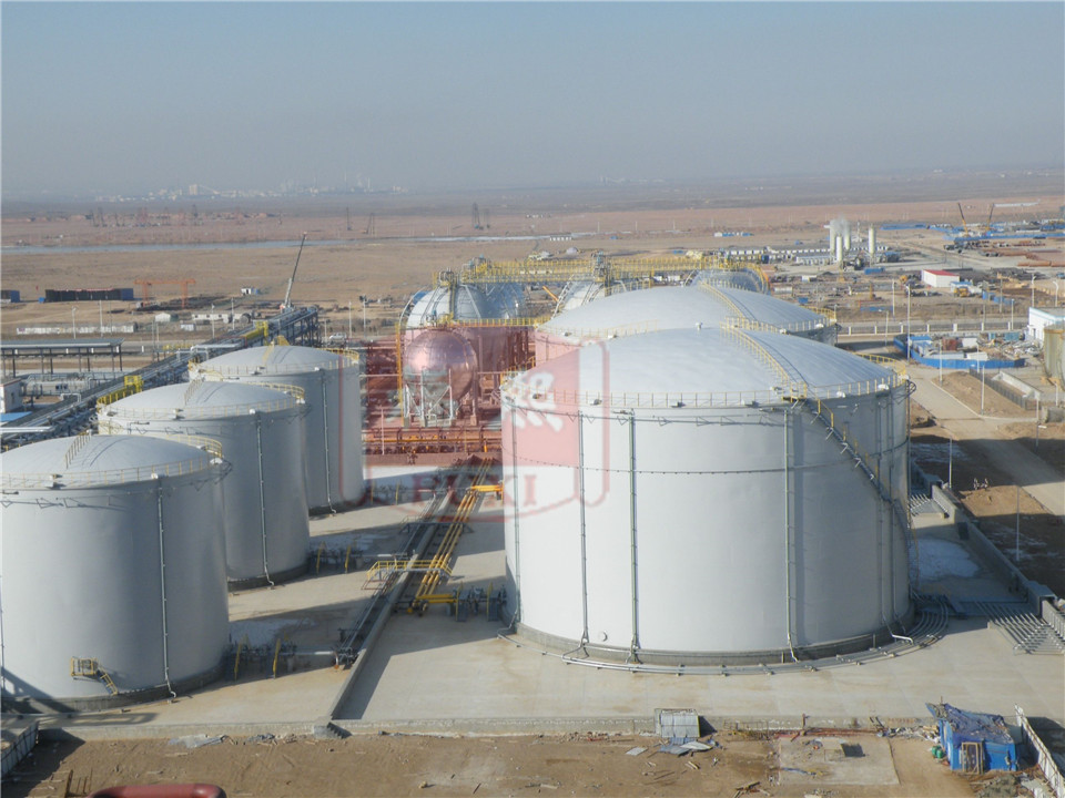 Oil storage tanks coating and maintenance for SINOPAC