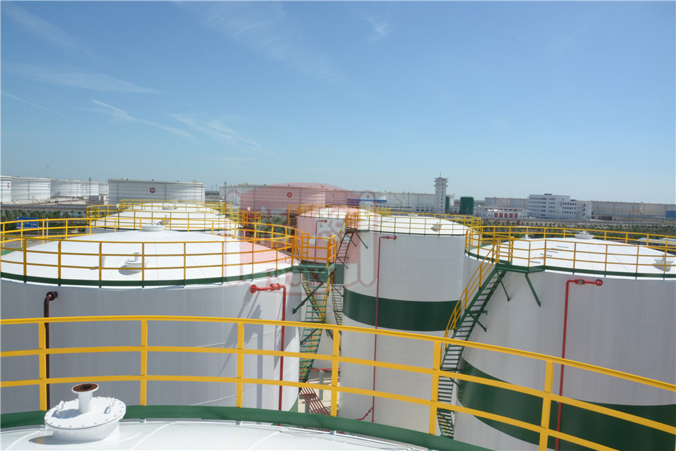 Oil storage tanks coating and maintenance for SINOPAC